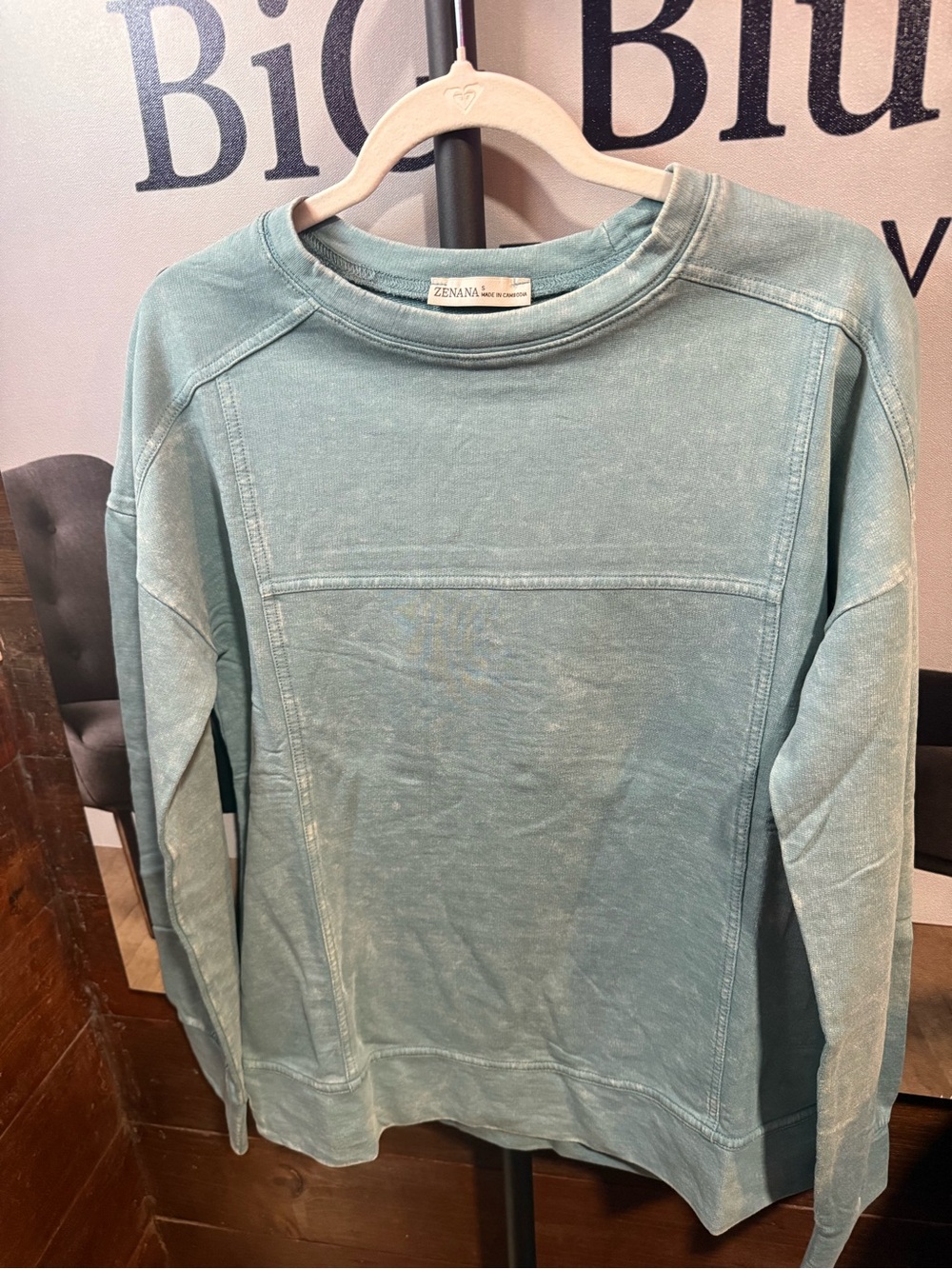 Zenana Outfitters women’s  Seafoam Green Crewneck Sweater